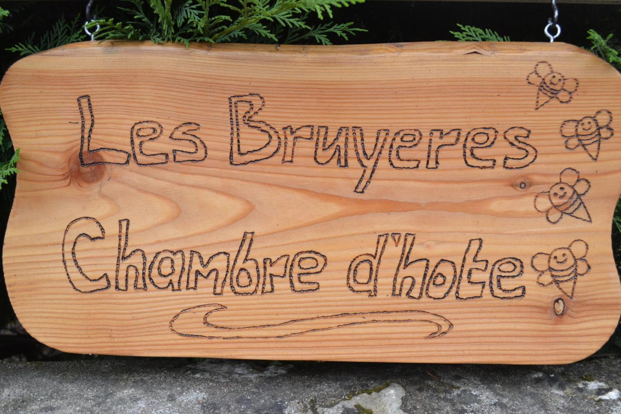 Les Bruyeres B&B 2 Montbron Dış mekan fotoğraf